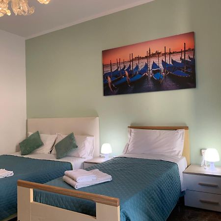 Venice Night Appartment Местре Екстер'єр фото