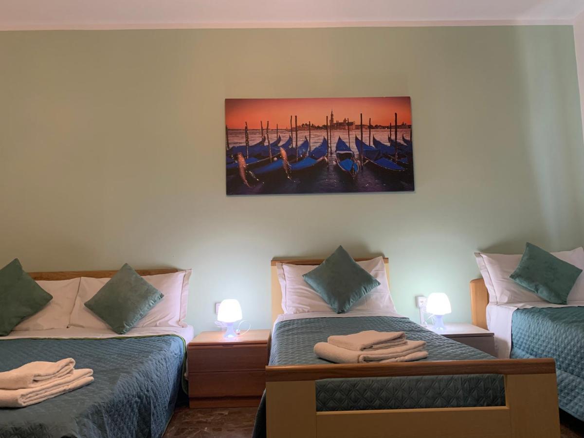 Venice Night Appartment Местре Екстер'єр фото